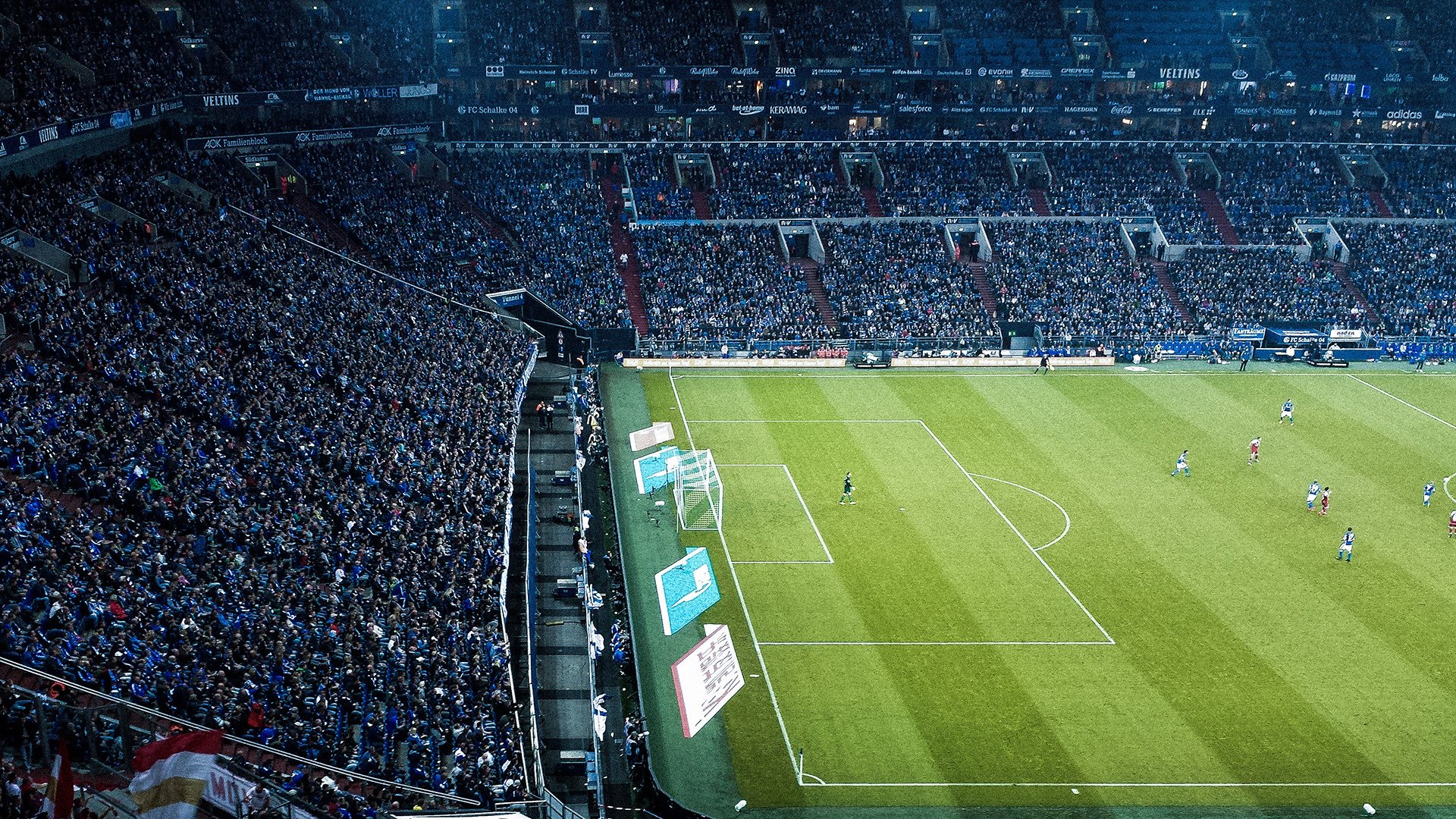 喀麦隆对阵加拿大,奥斯梅恩统治全场,非洲雄狮的咆哮震撼世界